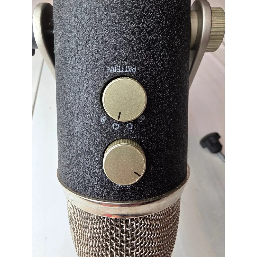 Blue Yeti Pro USB XLR‎ Condenser Microphone Black Silver Professional Record W2